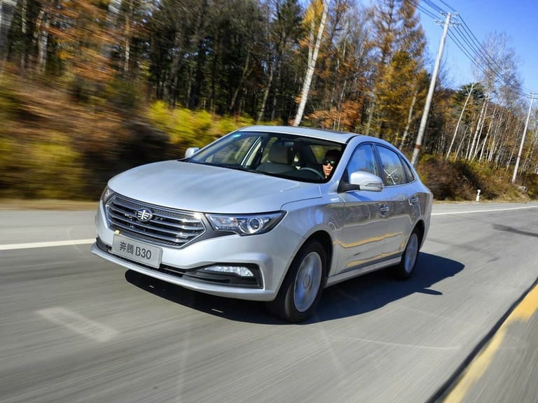 FAW Besturn B30 FAW Besturn B30