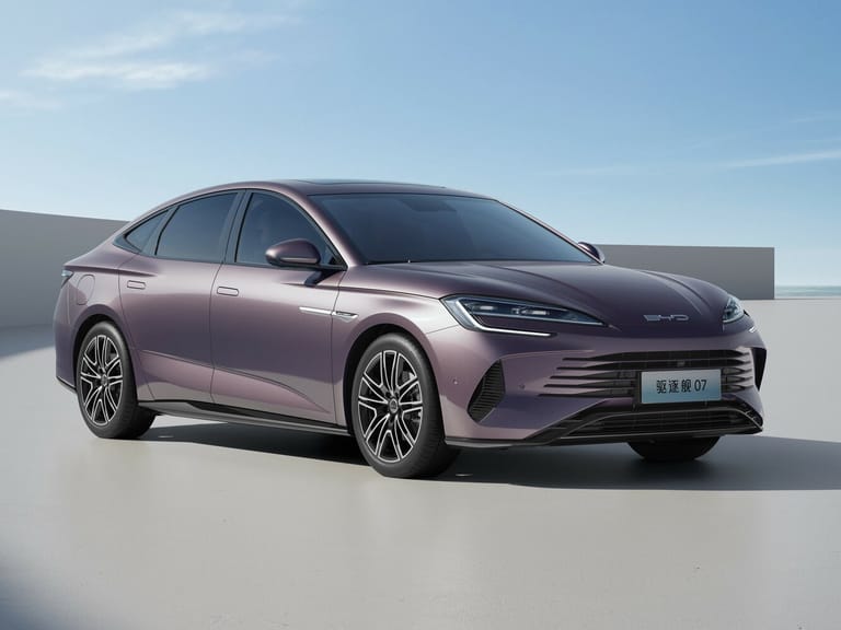 BYD Seal 07 BYD Seal 07