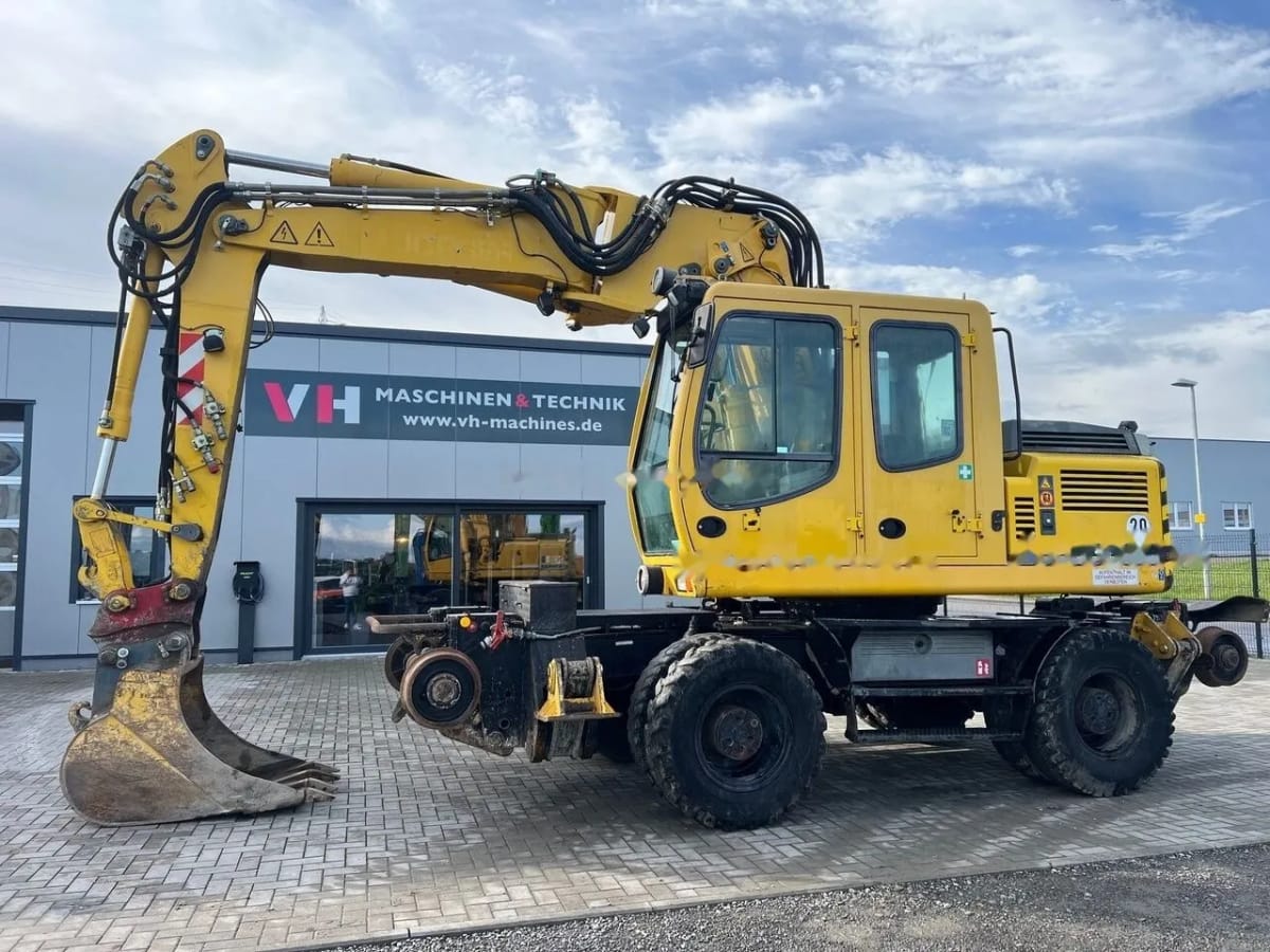 Экскаваторы Liebherr Экскаваторы Liebherr